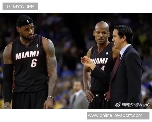 詹姆斯与斯波共同探讨现代篮球的节奏与空间的重要性 詹姆斯与斯波共同探讨现代篮球的节奏与空间的重要性