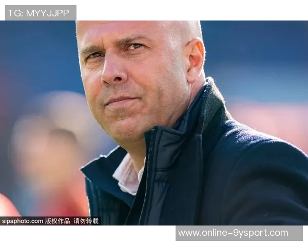 红军主帅斯洛特携家人畅游迪拜享受难得假期 红军主帅斯洛特携家人畅游迪拜享受难得假期