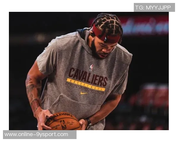 34号秀卡尔克布伦纳半场完美表现6投全中贡献13分4篮板1抢断1盖帽