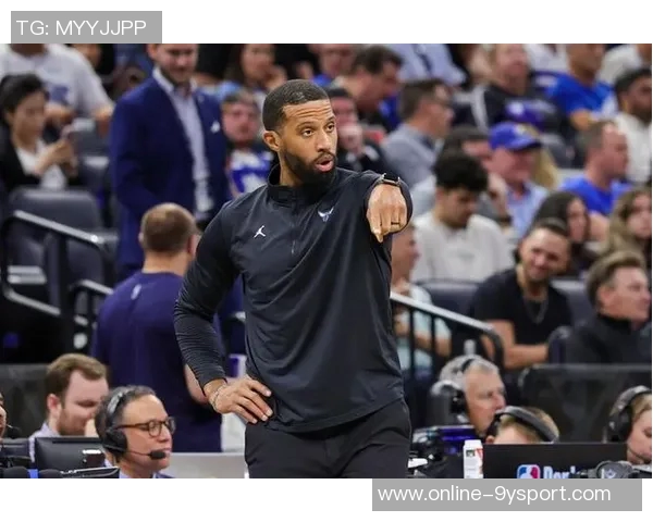 黄蜂首节三分球火力全开轰39分领先爵士14分展现强大实力