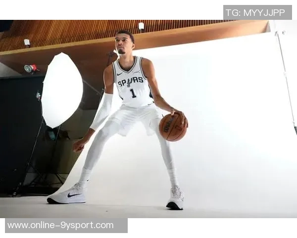 加内特赞文班亚马独特天赋称其为KD与奥尼尔的完美结合体